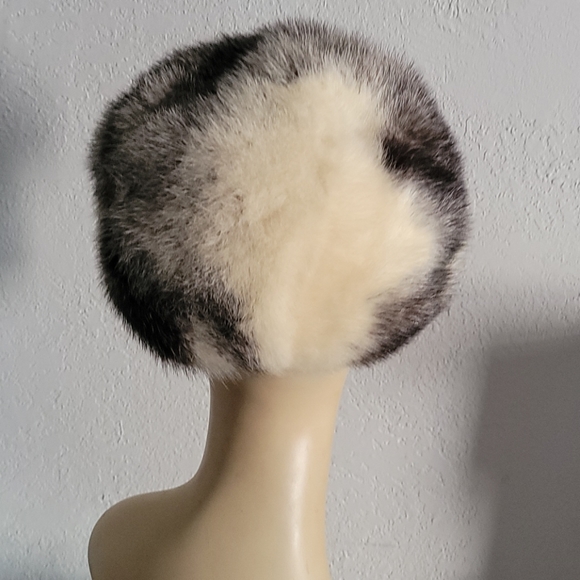 Mink Hat Miss Monique - Picture 6 of 12